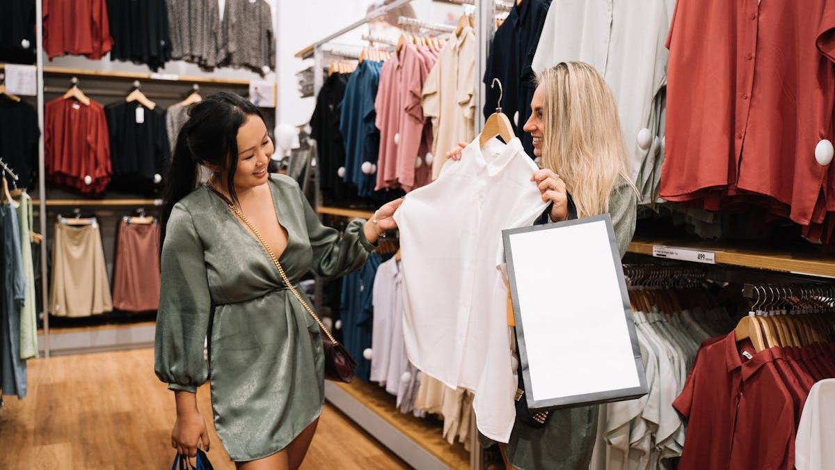 Expansiunea retailului în România: Oportunități de angajare și salarii atractive în noul peisaj comercial