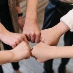Impactul Colaborării Comunității asupra Dezvoltării Sociale: O Analiză Ampla