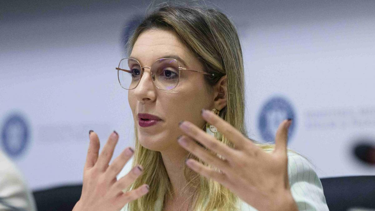 Controversa Interzicerii Concursurilor pentru Membrii PSD: O Analiză Profundă a Deciziei Ministrului Mediului