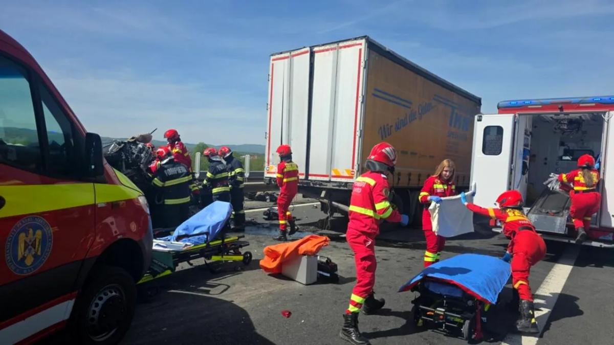 Accident devastator pe A1: Impactul tragic al coliziunii dintre două camioane spre Sebeș