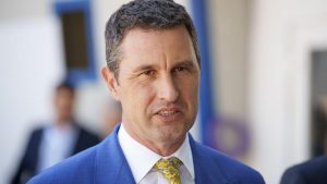 Criza politică din România: Impactul moțiunii de cenzură și viitorul Guvernului