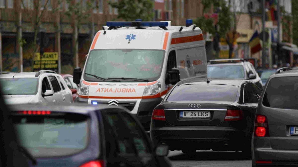 Culoarul de Salvare: O Nouă Reglementare în Codul Rutier și Impactul său Asupra Siguranței Rutiere în România