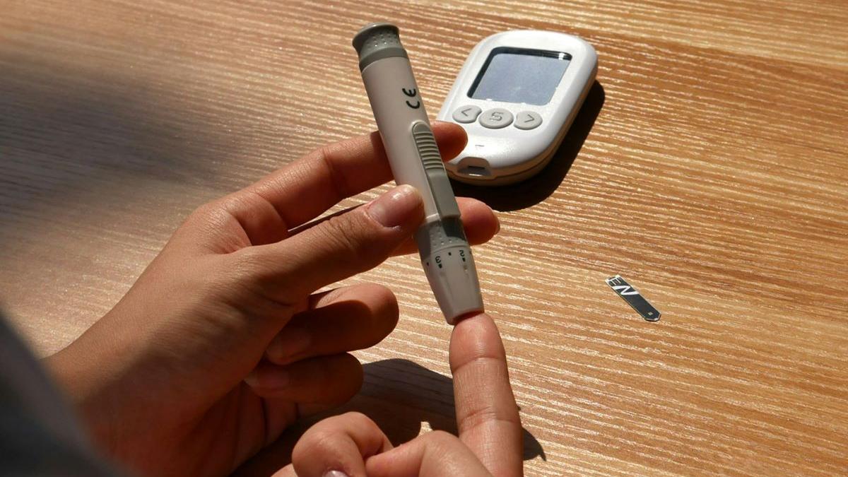 Alarmă națională: Jumătate dintre români se confruntă cu probleme de glicemie