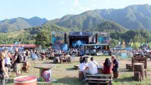 Gărâna și Brezoi: Ritualuri ale Verii în Contextul Schimbărilor Sociale și Culturale din România