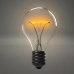 Paradoxul energetic: De ce curentul este de 10 ori mai ieftin la prânz decât seara