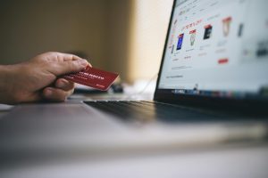Impactul securității online: Provocările și soluțiile pentru site-urile de știri în era digitală
