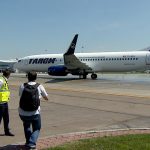 Protest al angajaţilor TAROM, companie fără profit de 17 ani şi cu datorii record: „Putem mai mult”