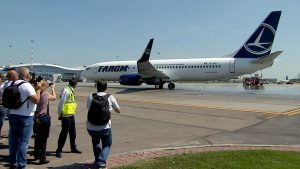 Protest al angajaţilor TAROM, companie fără profit de 17 ani şi cu datorii record: „Putem mai mult”