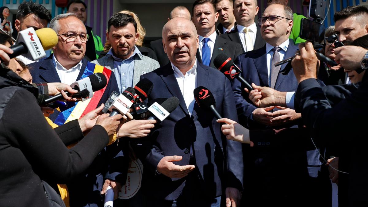 Ilie Bolojan și Moțiunea de Cenzură: O Privire Asupra Viitorului Politic al României