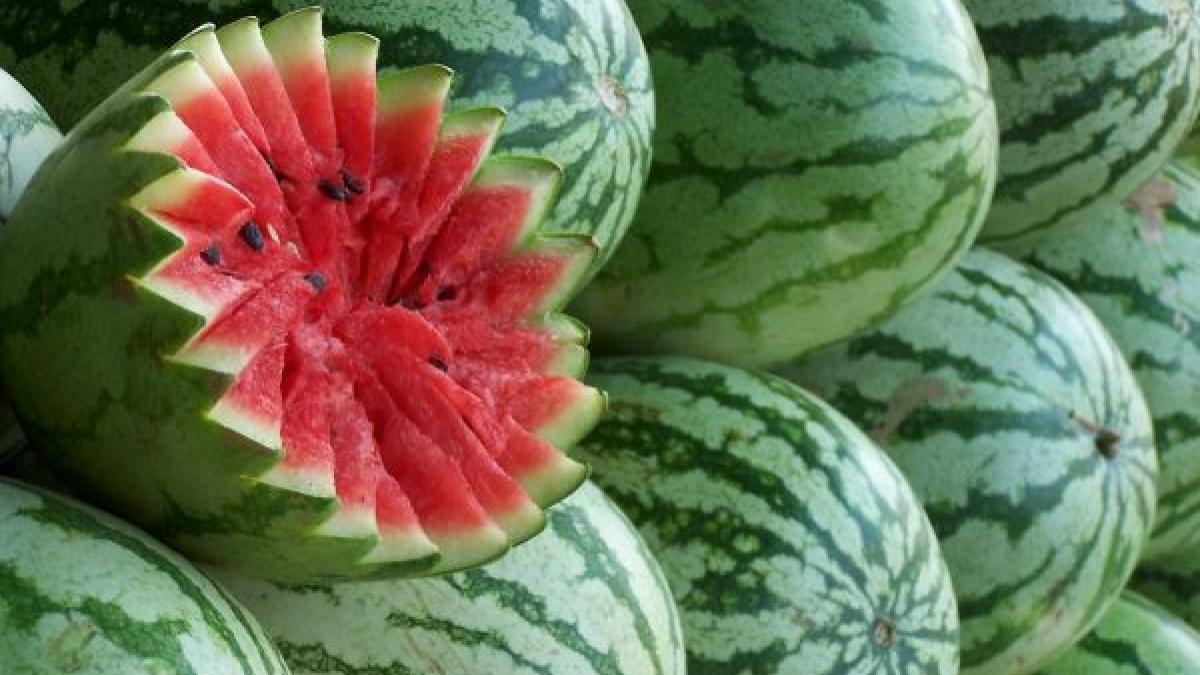 Atenție la pepenele verde: Riscurile ascunse pentru sănătate și ce trebuie să știm