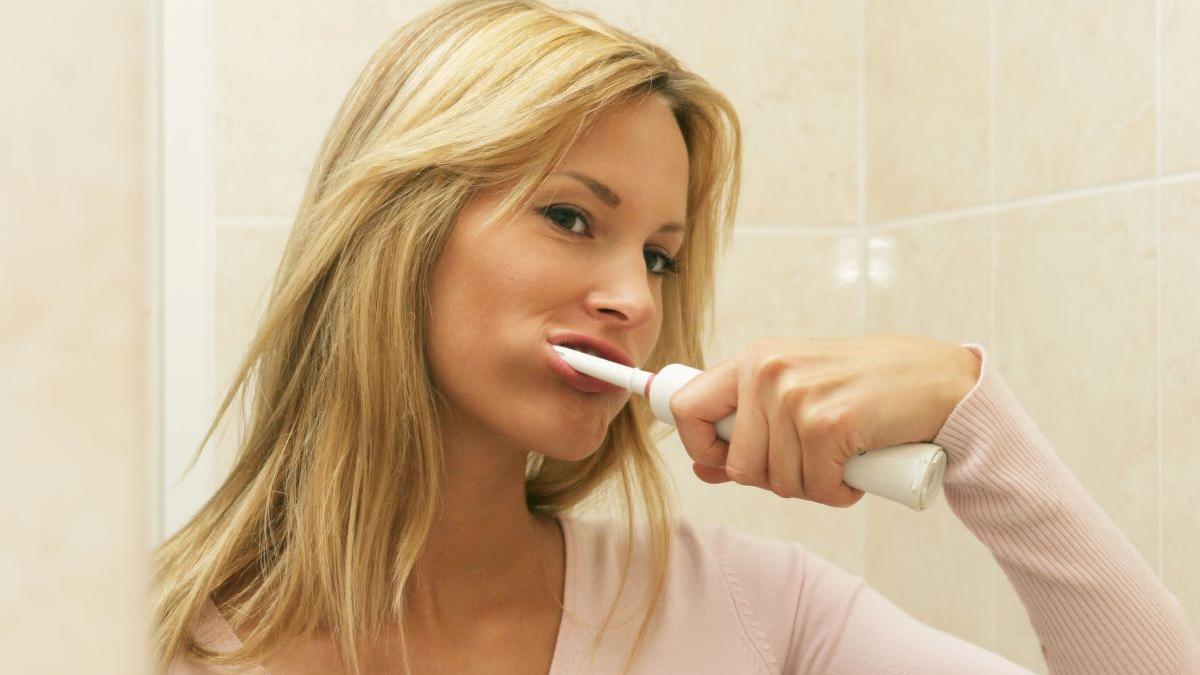 Pericolele invizibile: Cum obiceiurile zilnice afectează sănătatea dentară