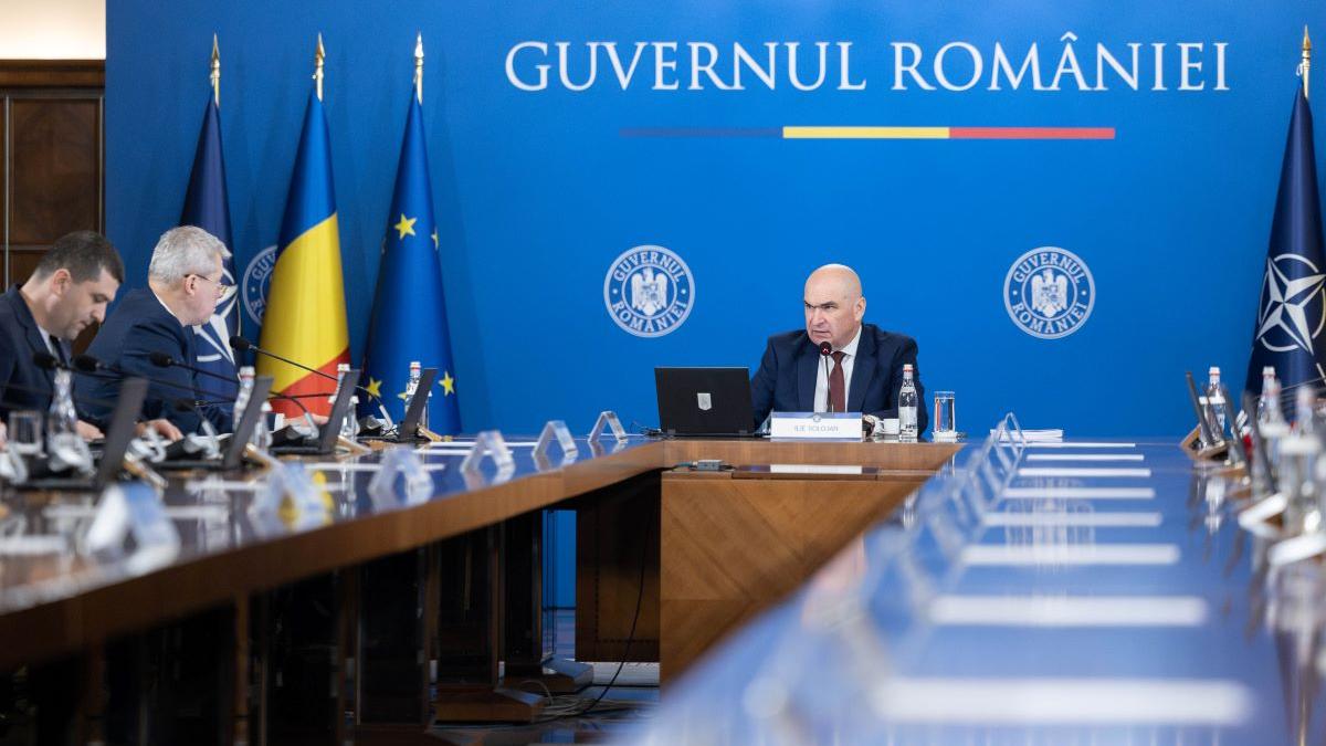 Ziua Decisivă pentru Ilie Bolojan: Moțiunea de Cenzură a PSD-AUR și Impactul Asupra Guvernului