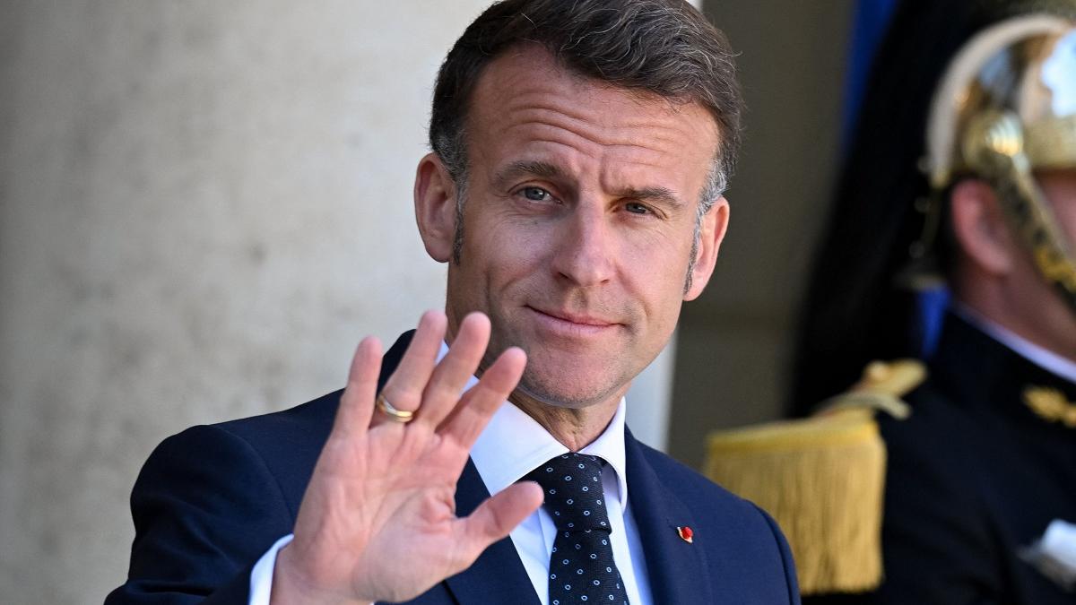 Melodia Diplomatiei: Macron și Pașinian la Cina Oficială – O Simfonie a Colaborării Internaționale