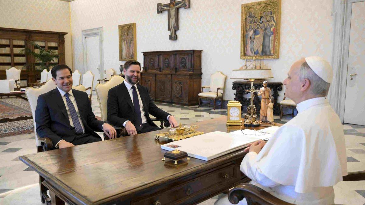 Vizita la Vatican: O analiză a relațiilor dintre Donald Trump și Papa Francisc