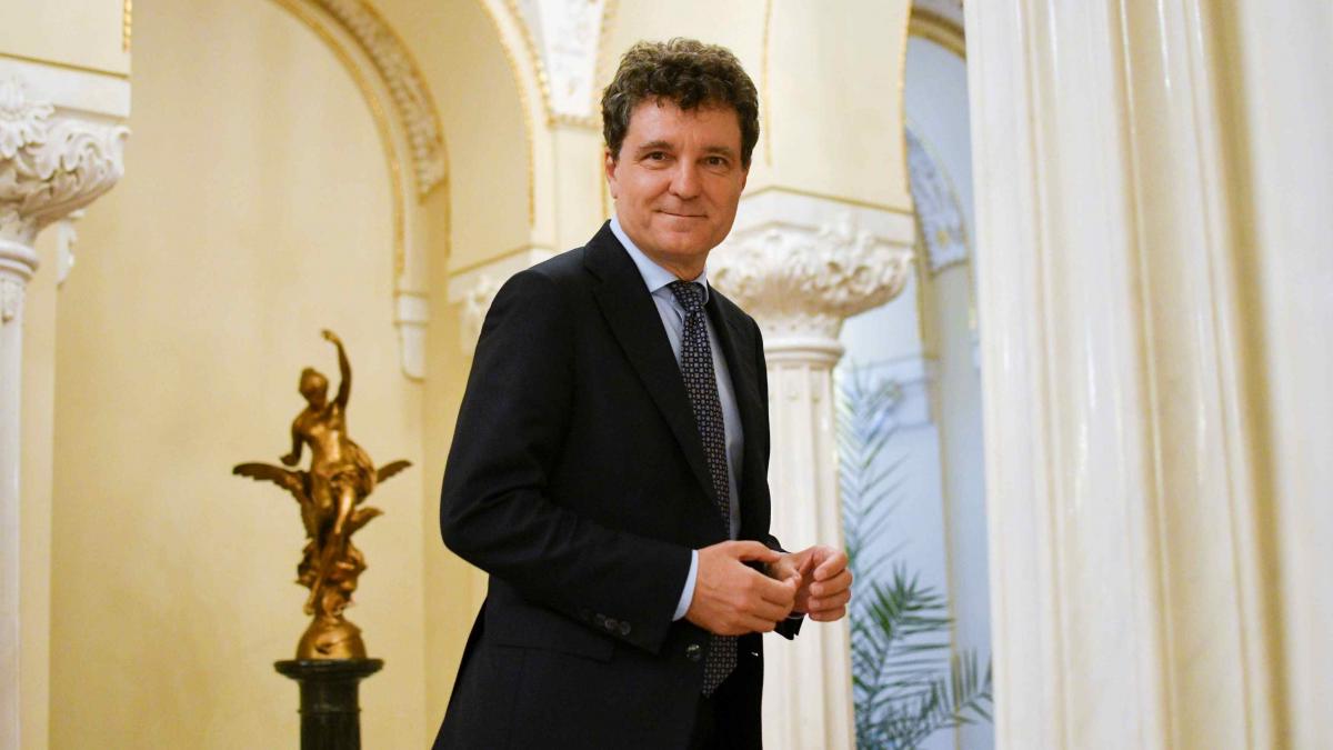Anularea Recepției de Ziua Europei: Implicații Politice și Sociale în Contextul Actual