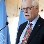 Ted Turner: Moartea unui Pionier al Știrilor prin Cablu și Impactul Său Asupra Jurnalismului Modern