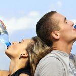 Impactul Deshidratării: Când Apa Devine O Necesitate Vitală pentru Sănătate