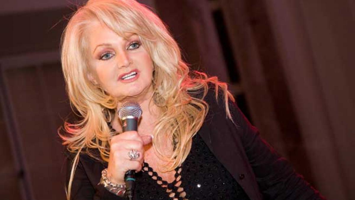 Starea de Urgență în Muzică: Impactul Comelor asupra Legendelor Muzicale – Cazul Bonnie Tyler