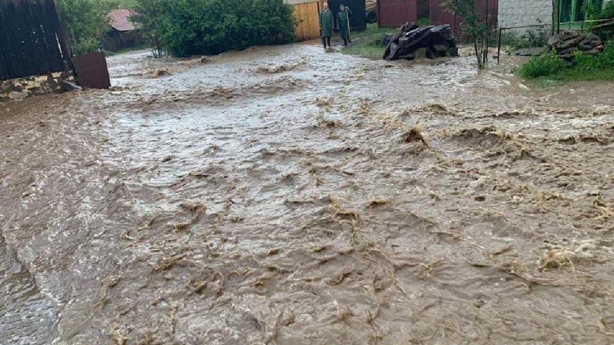 Cod Galben de Inundații: Provocări și Implicații pentru România