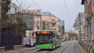 Reorganizarea STB: O privire detaliată asupra concedierilor masive și impactul asupra transportului public din București