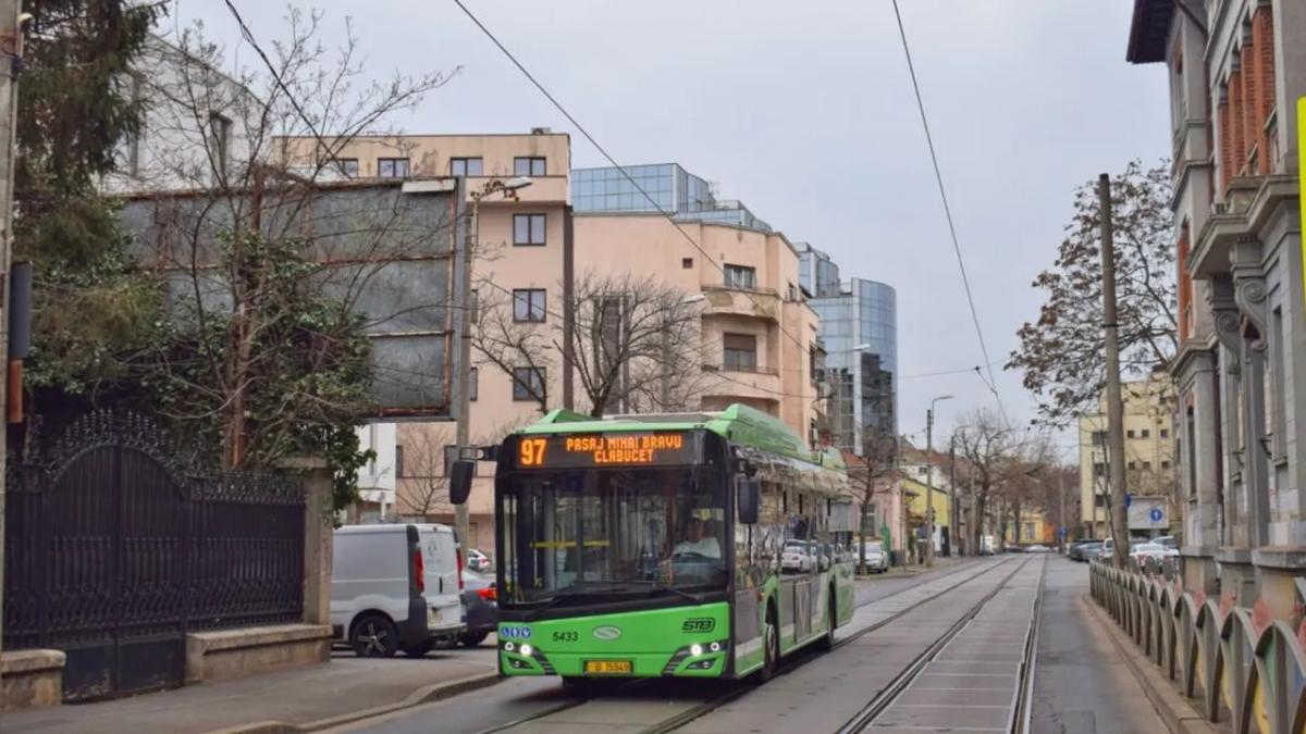 Reorganizarea STB: O privire detaliată asupra concedierilor masive și impactul asupra transportului public din București