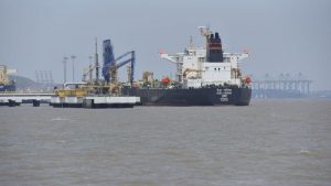 Cine se îmbogățește din conflictul din Iran: Impactul crizei globale și profiturile companiilor