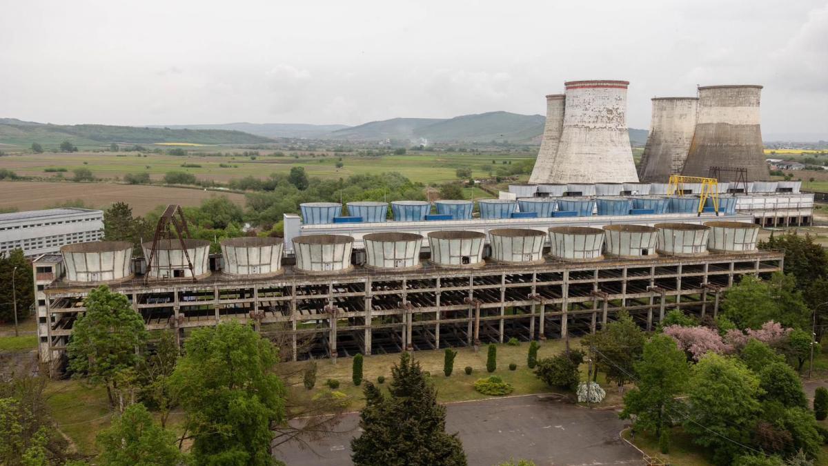 Proiectul Energetic de la Iernut: O Privire Detaliată asupra Provocărilor și Implicațiilor Sale