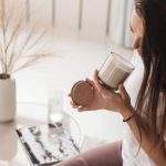 Inamicul tăcut din living: Pericolele ascunse ale odorizantelor de cameră și impactul lor asupra sănătății