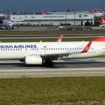 Incident grav pe aeroportul din Nepal: Avionul Turkish Airlines ia foc la aterizare