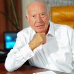 Rică Răducanu: O Legendă a Fotbalului Românesc și Emblema Emoțiilor Naționale