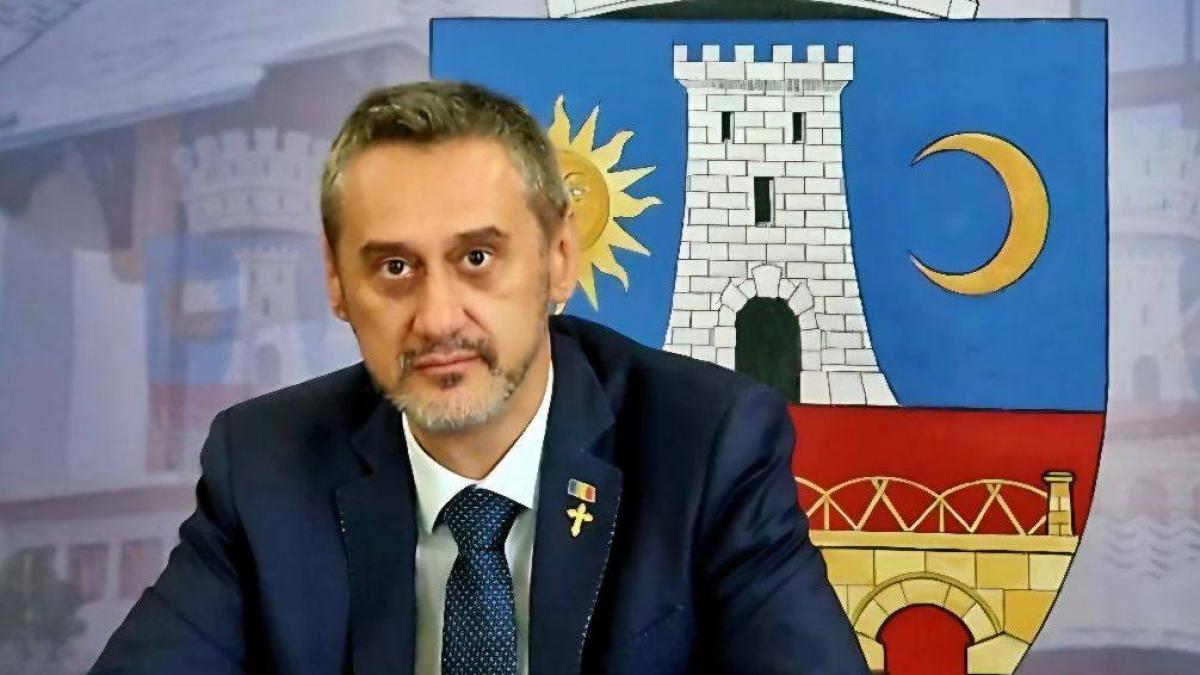 Scandalul de la Primăria Slatina: Conflictul dintre primar și secretar în centrul atenției publice