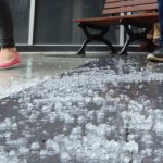 Coduri Galbene de Vreme Rea în Capitală: Impactul Vijeliilor, Grindinei și Răcirii Bruste