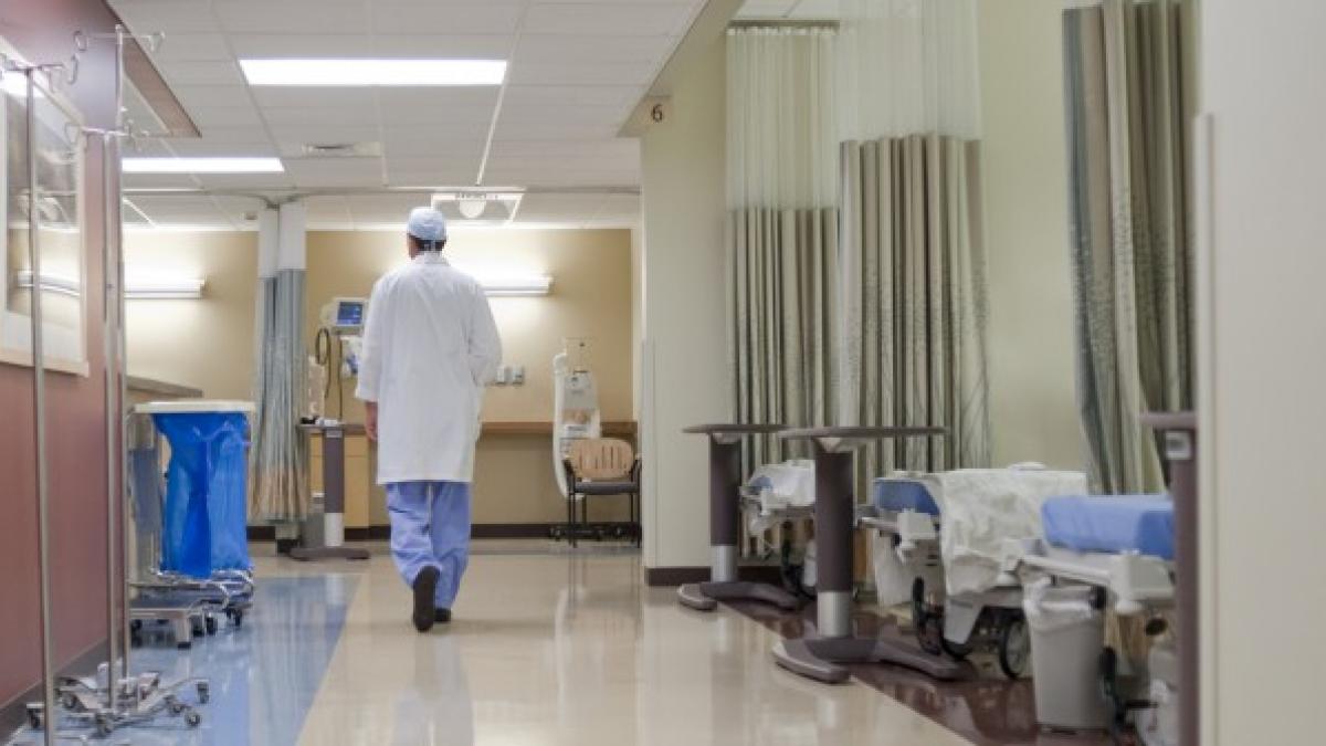 Cât costă o viață? Analiza unei amenzi derizorii pentru medicul de la Polizu în cazul morții unui prematur