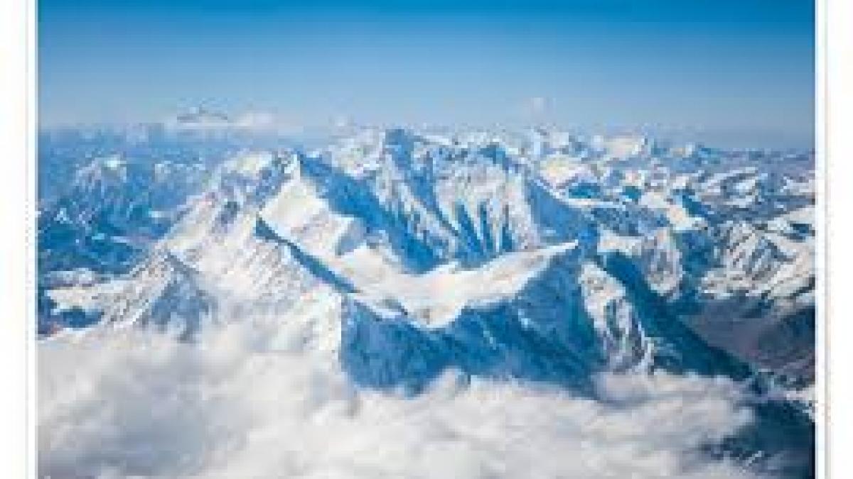 Tragedia din Himalaya: O viață pierdută sub avalanșă și provocările montanismului modern