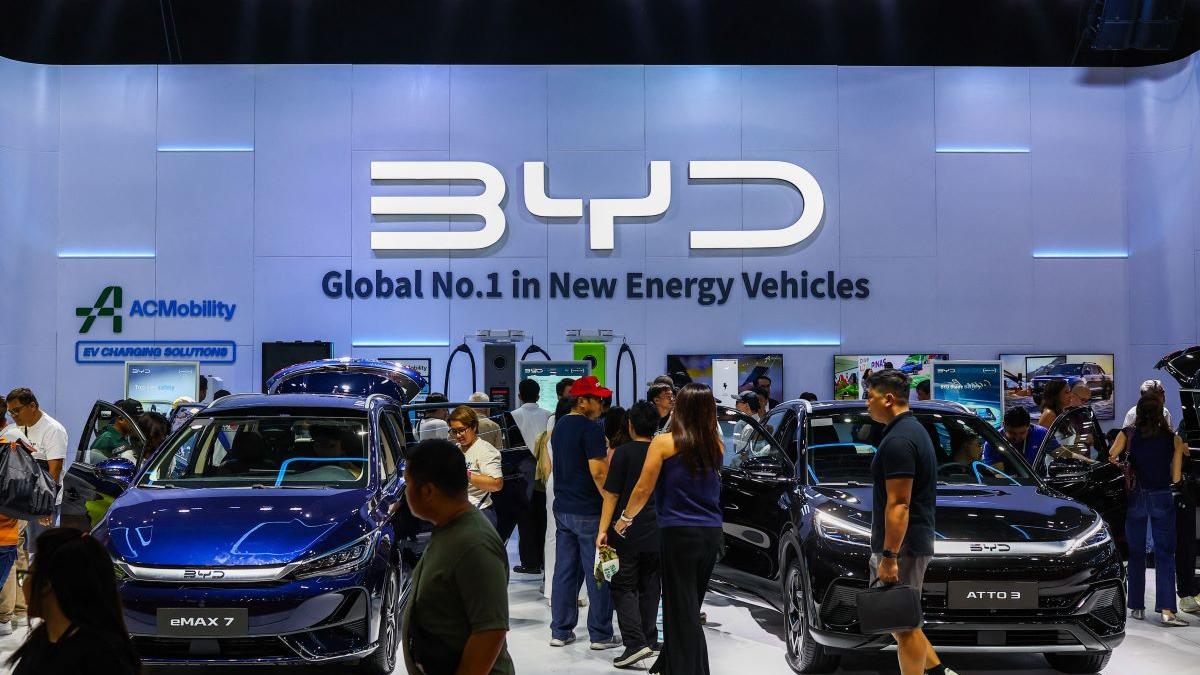 China: Lider global în vânzările de mașini electrice și provocarea pentru Tesla