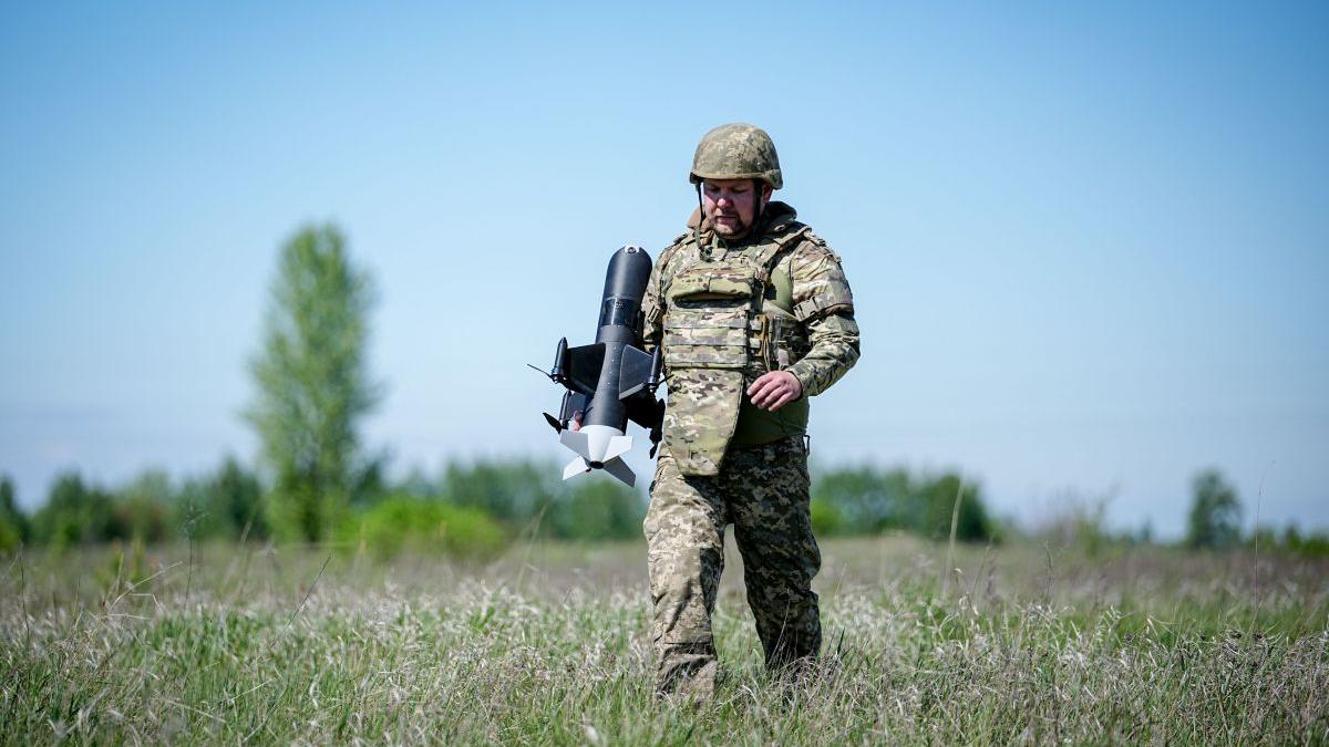 Implicarea Statelor Unite în Achiziția Dronelor Ucrainești: O Analiză Profundă a Contextului și Implicațiilor