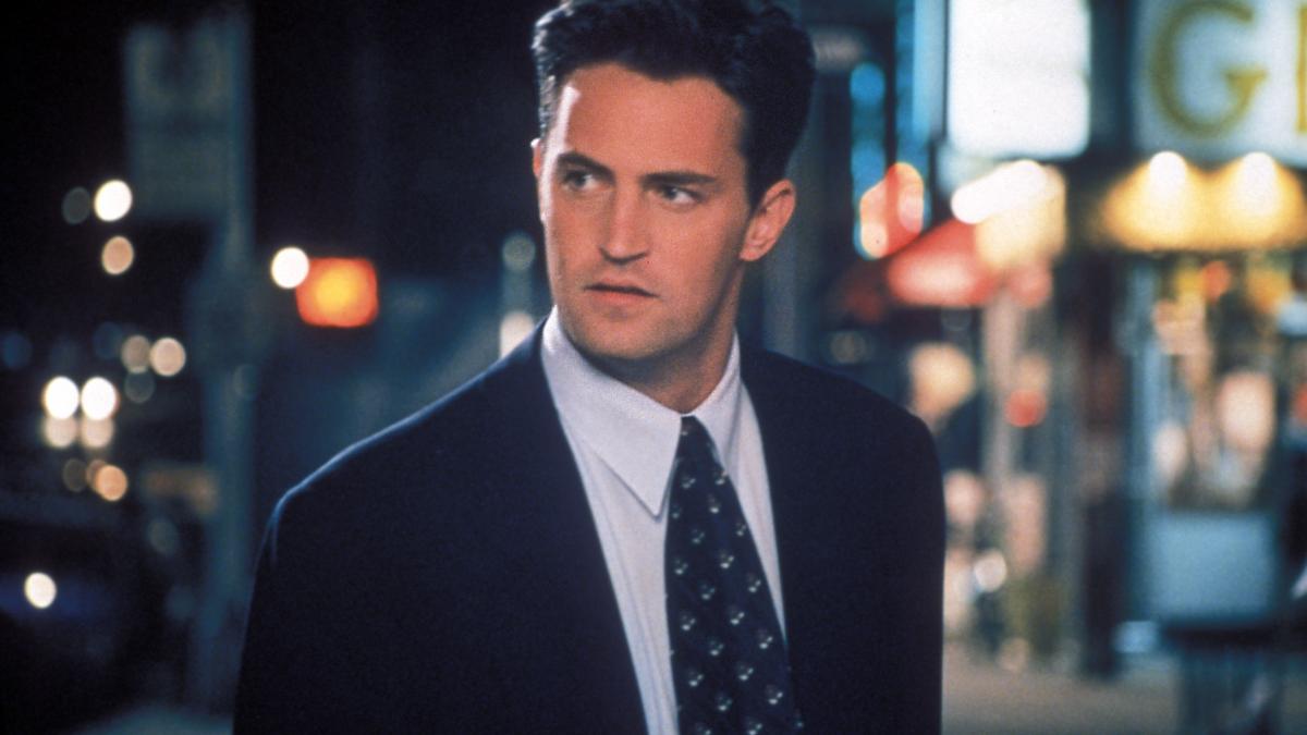 Mesaje Descoperite în Ancheta Morții lui Matthew Perry: O Privire Asupra Vieții și Impactului său