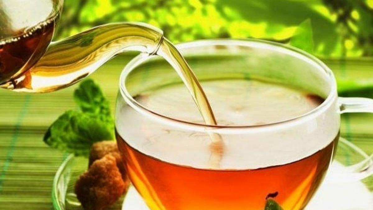Mese grele seara? Descoperă băutura care îți poate calma rapid stomacul