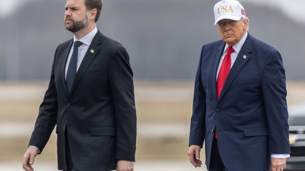 Strategiile de Succesiune ale lui Donald Trump: O Privire Asupra Scrisorii Destinate lui JD Vance
