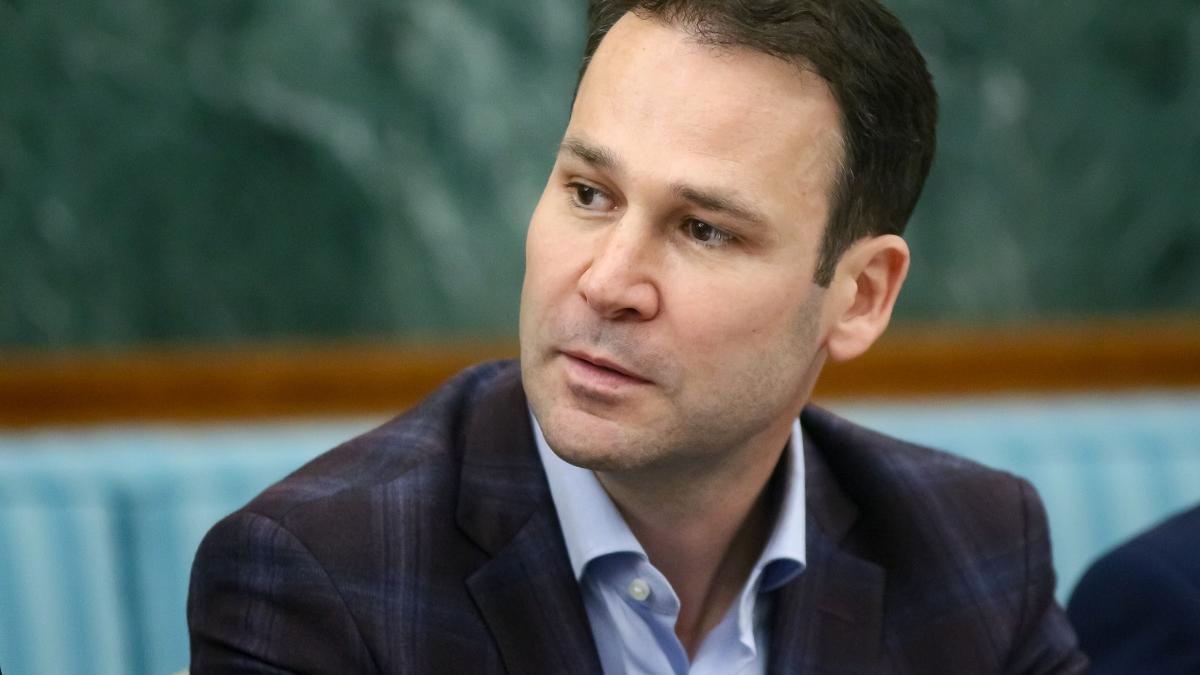 Corupția la Vârful Administrației: Descinderi la Primăria Sectorului 3 și Implicațiile Acesteia