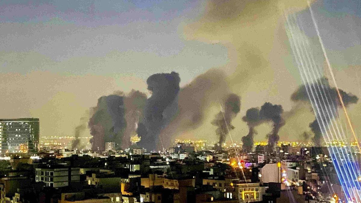 Predicții alarmante și implicațiile lor: Ce ne spune ‘Nostradamus cel viu’ despre războiul din Iran