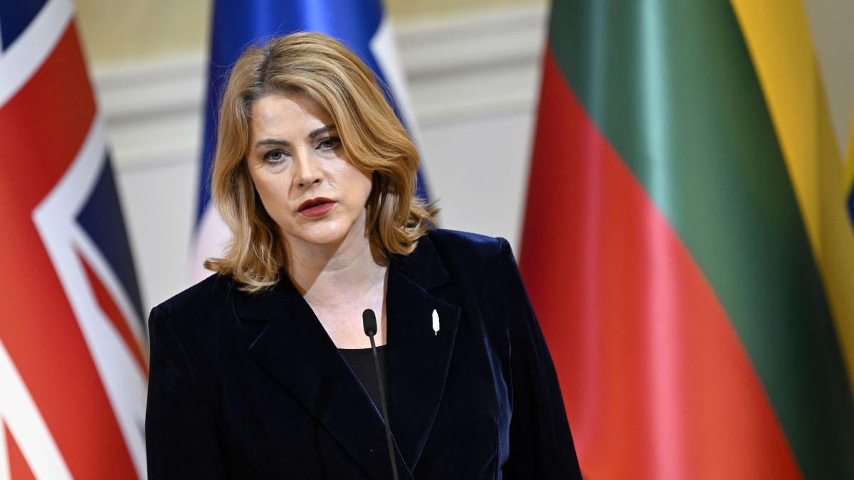 Demisia Premierului Letoniei, Evika Siliņa: O criză politică înaintea alegerilor parlamentare și implicațiile acesteia