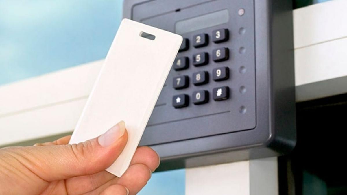 Revoluția digitală în spitale: Condica electronică de prezență pentru doctori și impactul acesteia asupra sistemului de sănătate