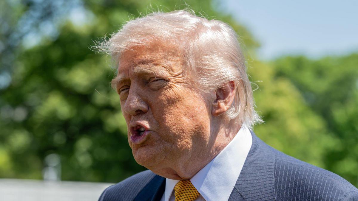 Tensiunile dintre Donald Trump și Iran: Impactul asupra piețelor globale de petrol