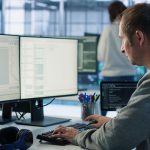 Interzicerea platformelor digitale pe calculatoarele statului: O analiză a propunerii lui Nazare și implicațiile acesteia pentru administratia românească