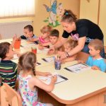 România, Codașa Europei în Educație: O Analiză Detaliată a Înscrierii în Învățământul Preșcolar