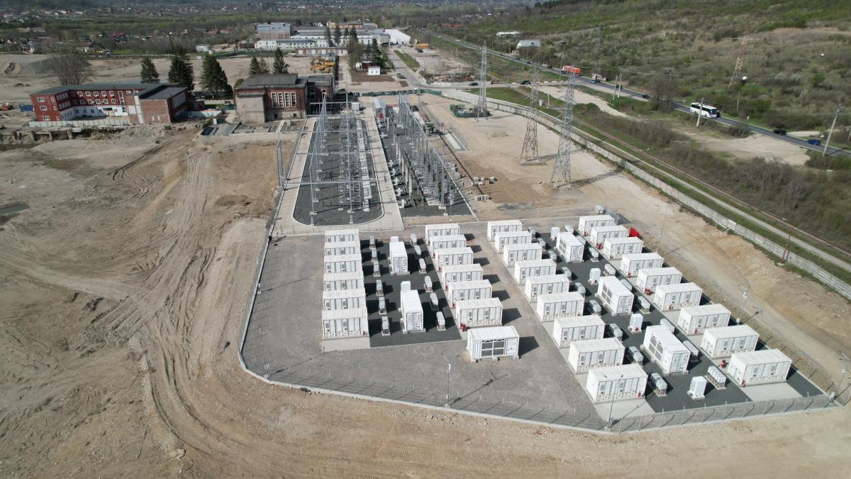 Retragerea lui George Soros din Proiectul Centralei Nucleare de la Doicești: O Analiză Detaliată a Implicațiilor Economice și Politice