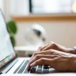 Vânzarea lucrărilor de licenţă şi disertaţie: O problemă socială în expansiune
