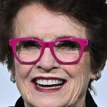 Billie Jean King: O Inspirație la 82 de Ani – Povestea Absolvirii după 61 de Ani de Pauză