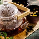 Ceaiul: Licoarea care a Unificat Culturi și Continente de-a Lungul Istoriei